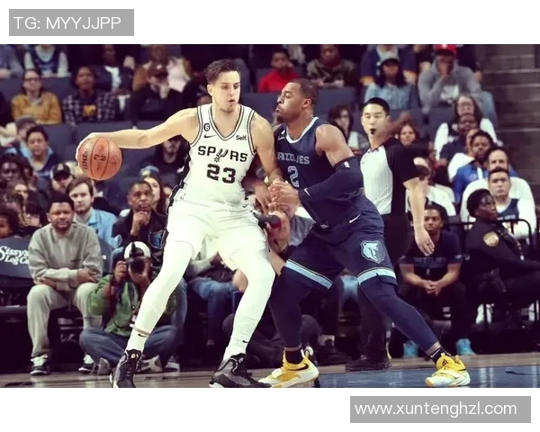 马刺与灰熊激战在即新浪体育全程直播精彩赛事分析