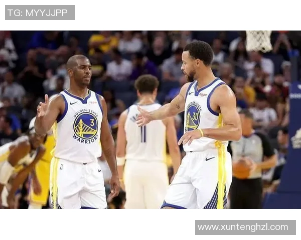 2015年NBA勇士与国王的激烈对决回顾与精彩瞬间分析