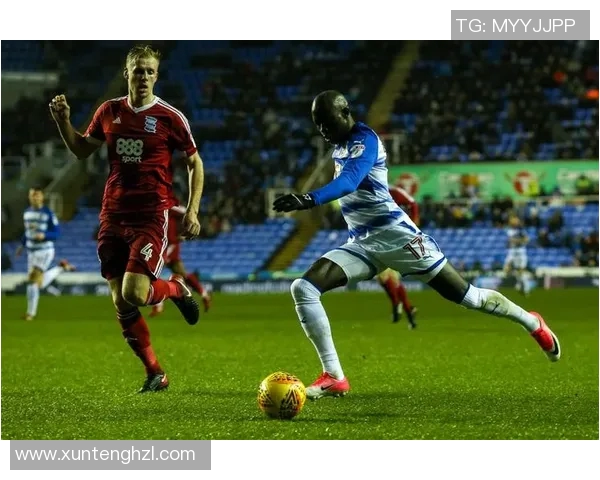 克劳利队与斯蒂文尼奇队激战正酣谁能在这场较量中脱颖而出