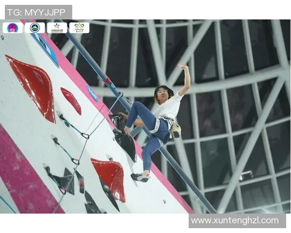 北京攀岩队的默契配合揭秘与攀岩巨献的完美融合 北京攀岩队的默契配合揭秘与攀岩巨献的完美融合